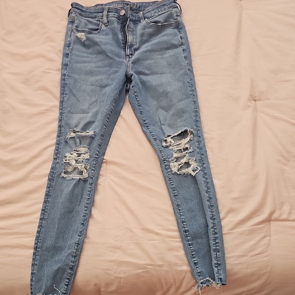American Eagle Outfitters Light Blue Distressed Skinny Jeans